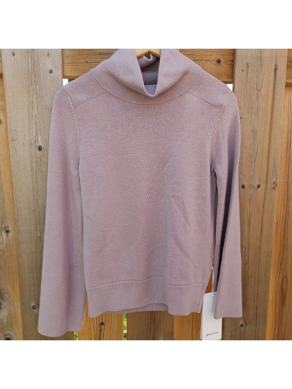 LULULEMON CITY TREK TURTLENECK Size 4 BNWT Merino Wool